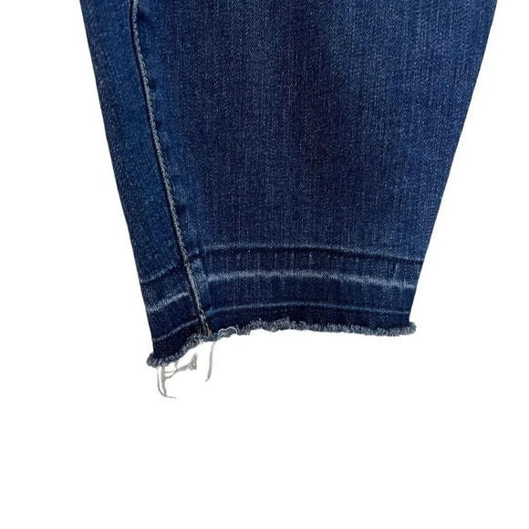 Old Navy High Rise Stretch Cotton Jeans 22 Plus Frayed Hem Hole Distressed Pants - Picture 5 of 7